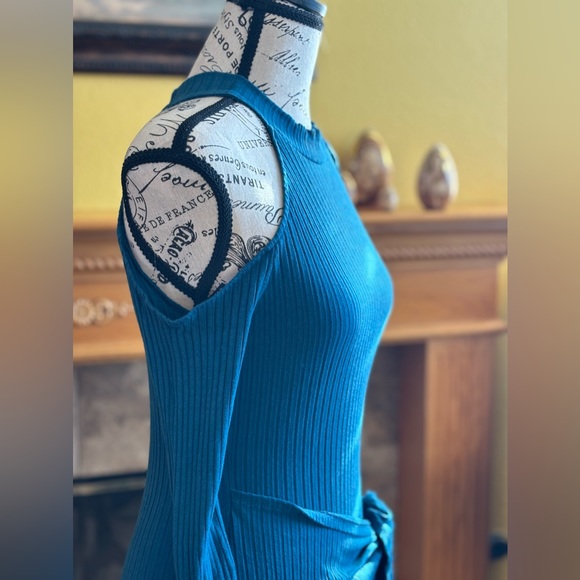 Lush dark teal bodycon shoulder exposed wrap dress in small - Picture 5 of 7